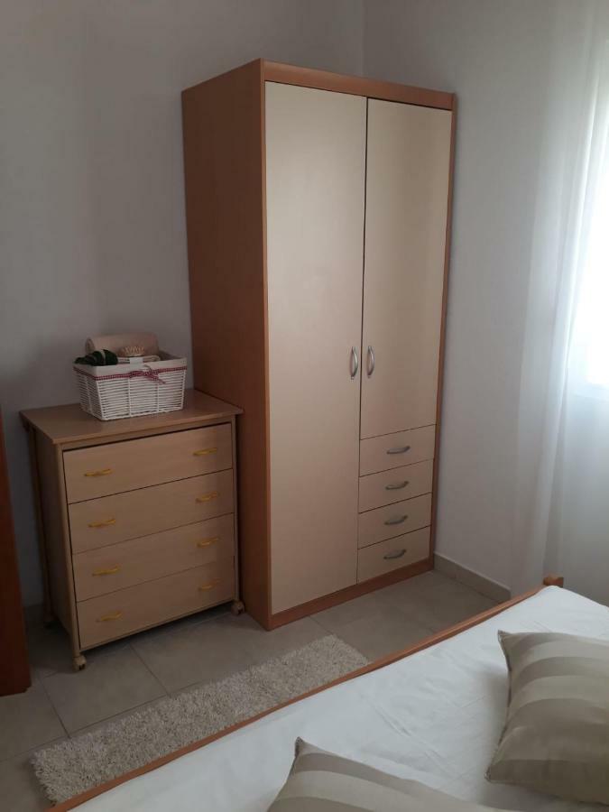 Holiday Home - Apartment Carmen Sevid Luaran gambar